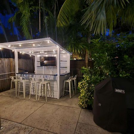 Duval Street Suite W Parking And Pool Кей Уест Екстериор снимка